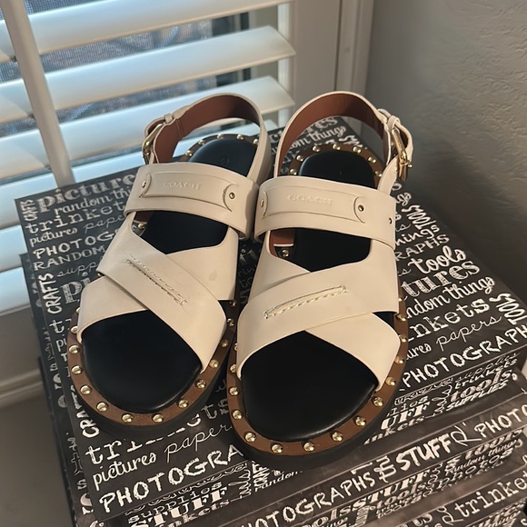 Coach sandals size 6.5 - Picture 2 of 9